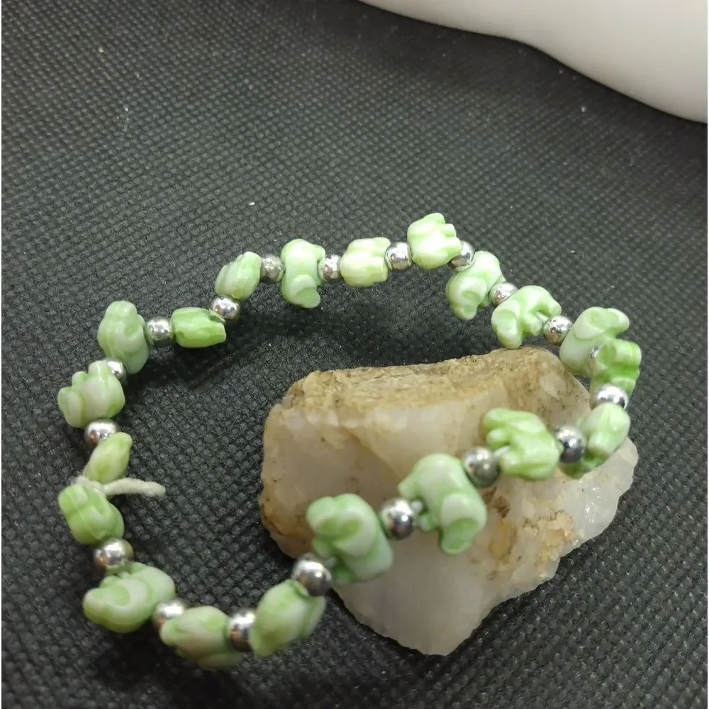 Elephant pale green beaded‎ bracelet stretch